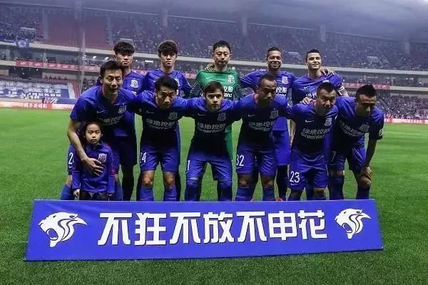 辽宁男篮在俱乐部杯第二战中以44-36击败合肥狂风，首节领先，次节反超，半场结束领先18分。