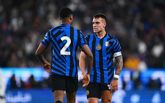 “封神”助力续航绿茵梦想，新鹏城与台铃举行车辆交付仪式