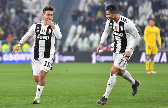 本赛季浓眉打至少30分钟的比赛，独行侠胜率达到5成