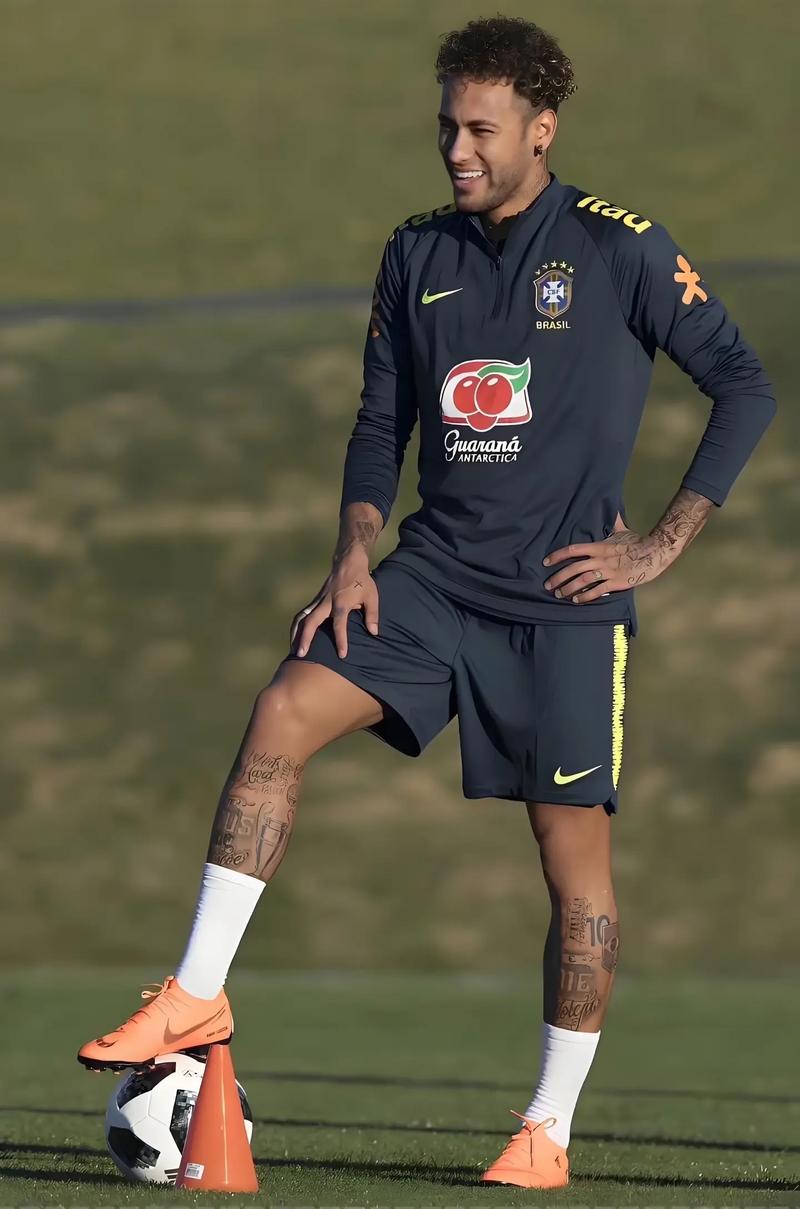 FPX官方：暂别往昔，万幸相遇，愿我们继续成为更好的自己