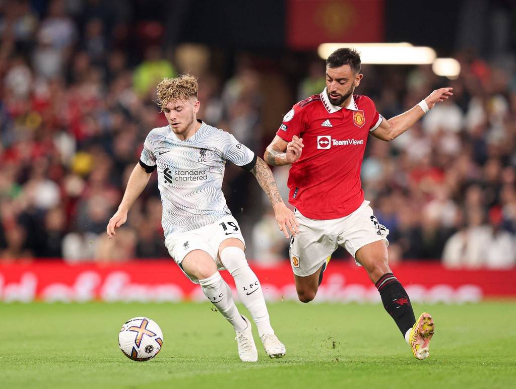 意大利上一场参加世界杯的首发11人：6人已退役，2人无球队